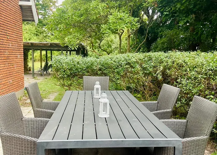 Modern 7br Рёдбю